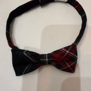 Plaid Bow Tie - Red, Black and Green